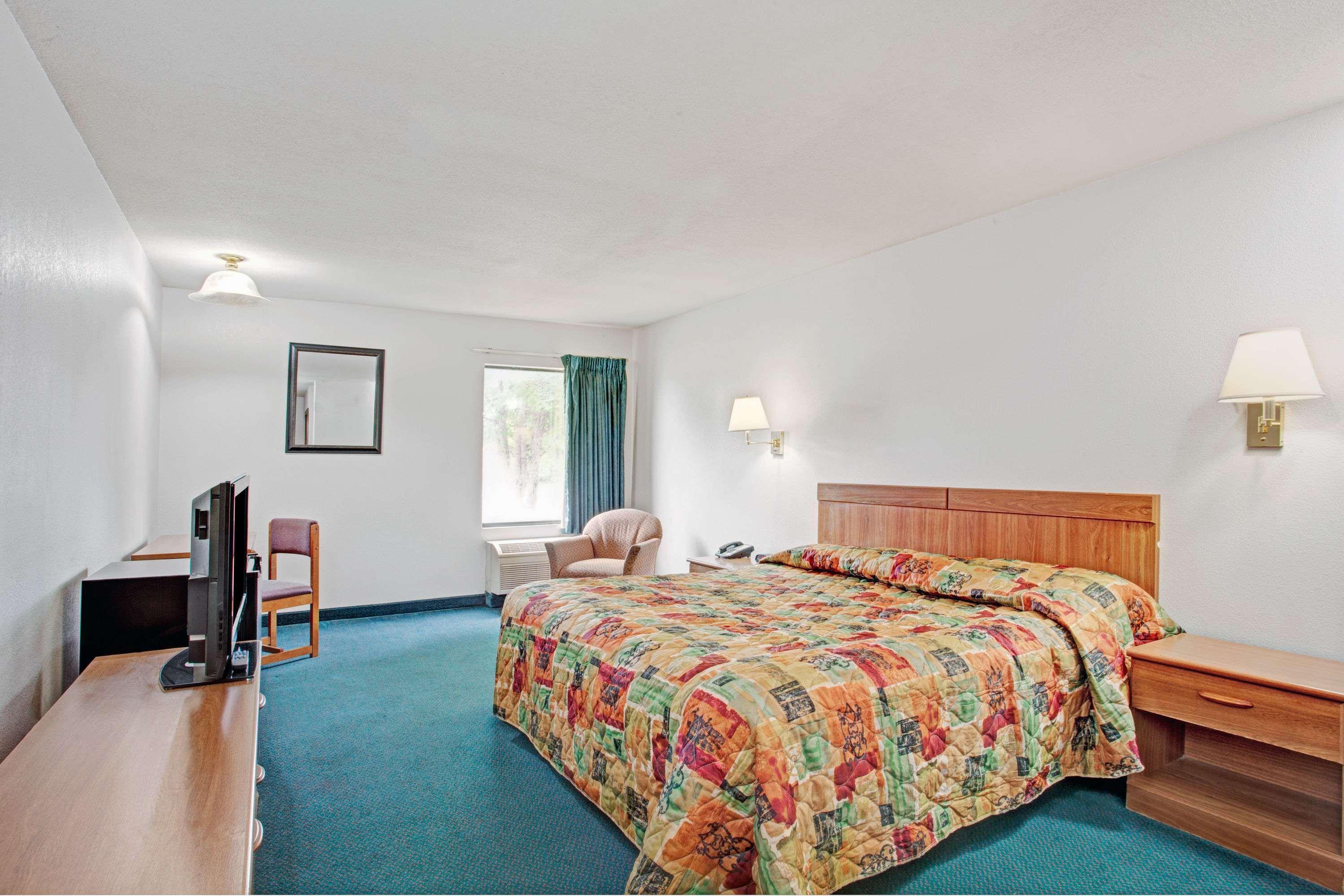 Super 8 By Wyndham Olive Branch Hotel Exterior foto