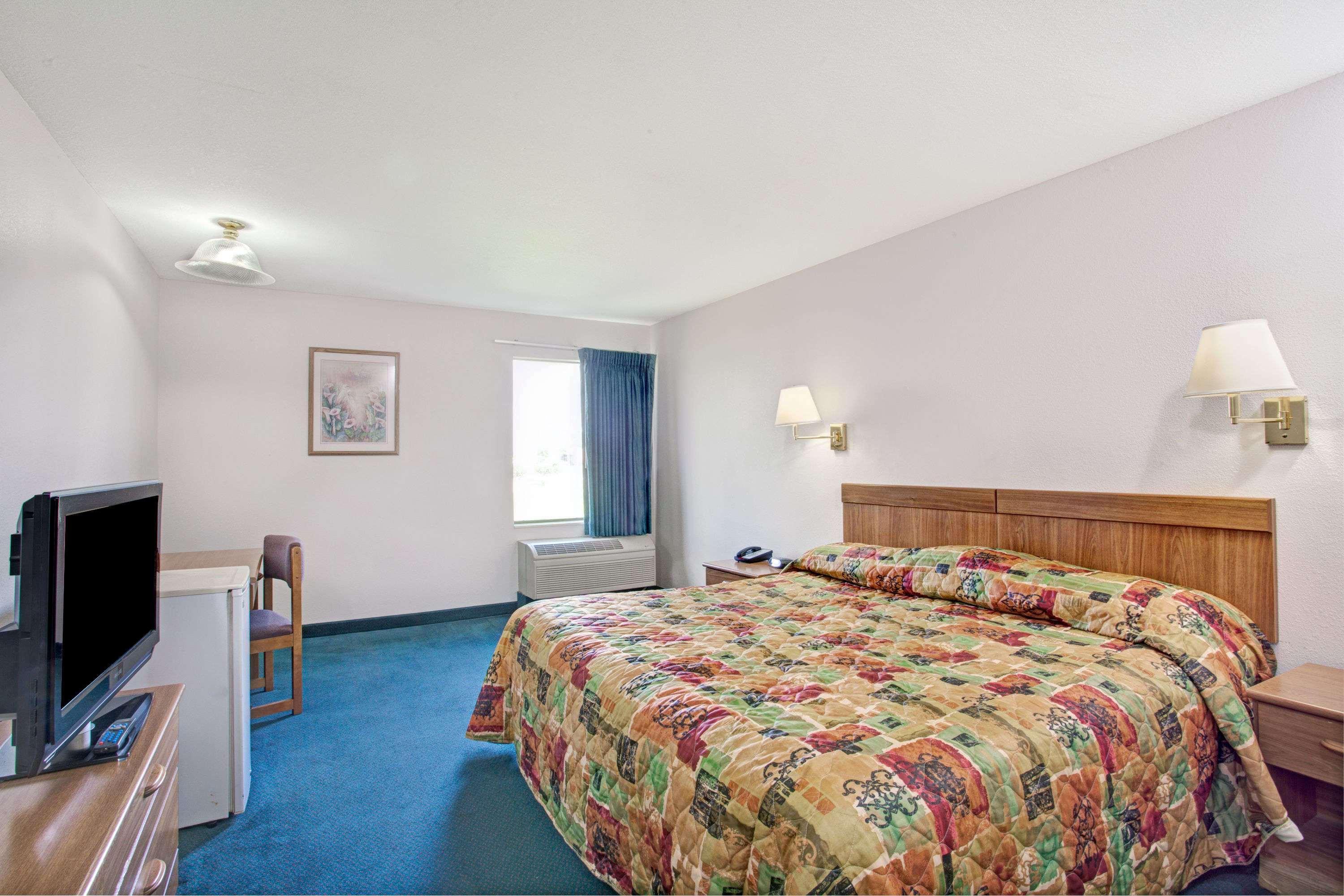 Super 8 By Wyndham Olive Branch Hotel Exterior foto