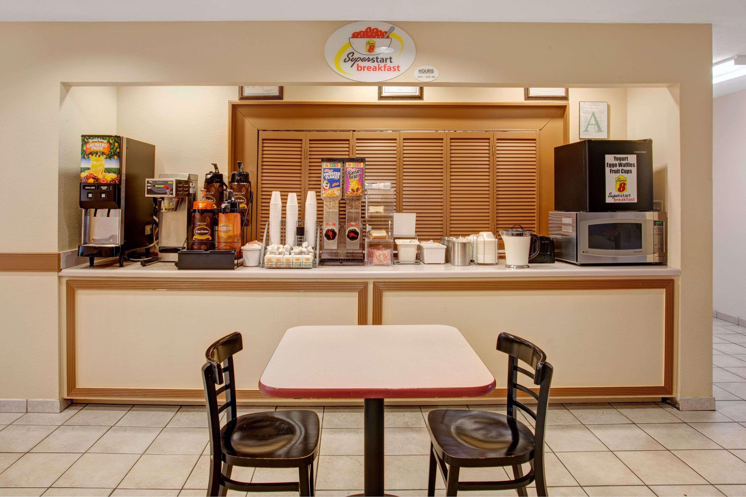 Super 8 By Wyndham Olive Branch Hotel Exterior foto